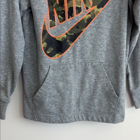 Nike Kids Gray Hoodie with Camo Logo size 5-6 yrs - Picture 2 of 7